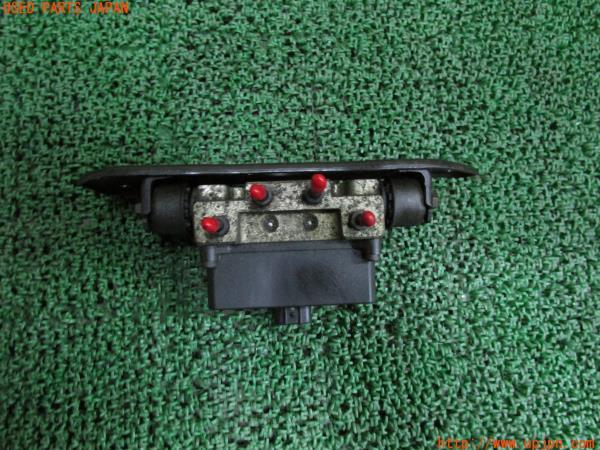 ランクル100(UZJ100W)アキュームレーター AHC の商品画像