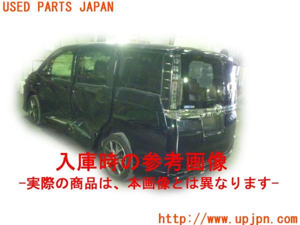 トヨタ ヴォクシー ハイブリッド HV 80系 前期(ZWR80G)車体