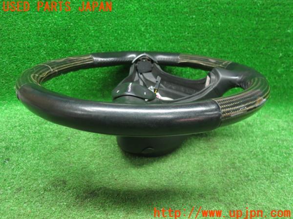 3UPJ=41150617]ポルシェ ボクスター986 純正 ATカーボンステアリング 996 ハンドル 割れ有 中古_m14