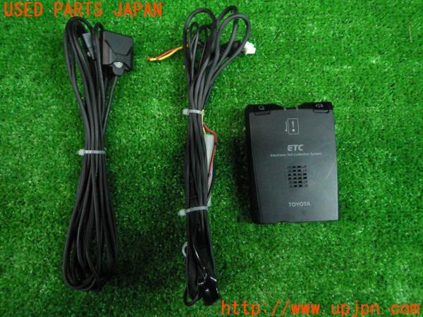 3UPJ=46030503]ランクル プラド(KZJ95W 95系)前期 純正 ETC車載器 08686-00240 アンテナ分離型 音声案内 中古_m0