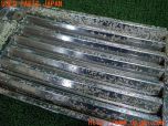 3UPJ=46710052]ハマーH2 2006y WELLSTAR ボンネットフード クローム 通気口カバー HV-HM02 スワロフスキー LED加工品 中古_s2