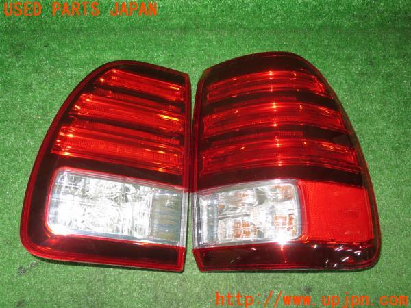3UPJ=46940033]ランクルシグナス ランクル100 前期 社外テールランプ LED 欠品有り 中古_m1