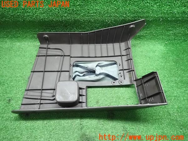 3UPJ=48720614]ランクル80系(FJ80G)前期 社外 ウッドパネル付き センターコンソール シフトパネル 中古_m4
