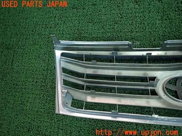 ランクル100系(HDJ101K)前期 社外 メッキ フロントグリル 中古 ランクル100系(HDJ101K)前期 社外 メッキ フロントグリル 中古