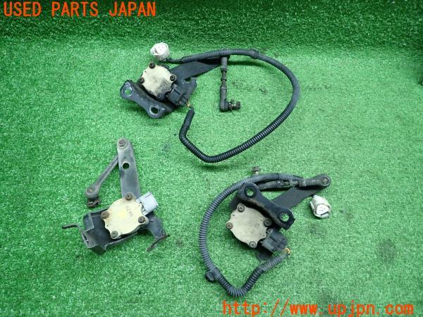 ランクルシグナス(UZJ100W)前期 純正 ハイトコントロール