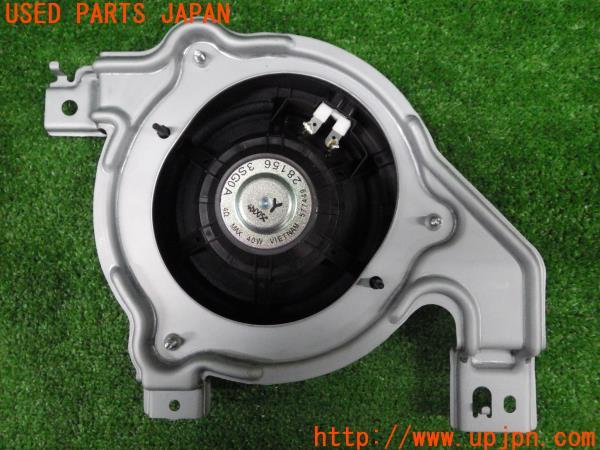 NV350 キャラバン プレミアムGX(VR2E26)前期 純正 リア