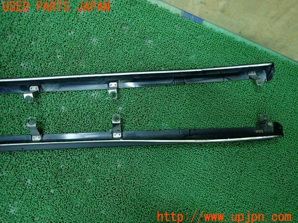 3UPJ=52670025]スバル BRZ(ZC6 E型)後期 純正 STi サイドアンダースポイラー サイドステップ 左右 難あり 中古_m3