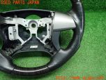3UPJ=54300617]エスティマ(ACR50W)3代目 2期 社外 ステアリング ガングリップ 黒木目 パンチングレザー コンビ 中古_s3