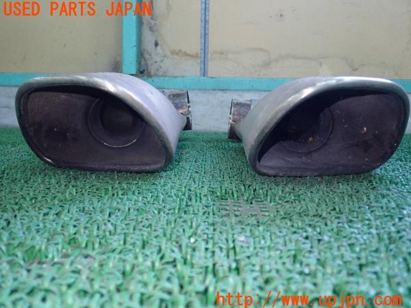 3UPJ=57670152]カイエン(955 9PA00A)純正 リアマフラー 7L5.253.681.C リヤピース カッター エキゾースト 2本出し 中古_m3