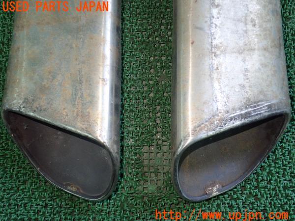 3UPJ=57670152]カイエン(955 9PA00A)純正 リアマフラー 7L5.253.681.C リヤピース カッター エキゾースト 2本出し 中古_m5