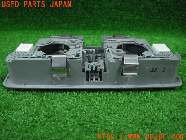 3UPJ=57760590]コルト ラリーアート Version R(Z27AG)中期 純正 ルームランプ 中古_m9