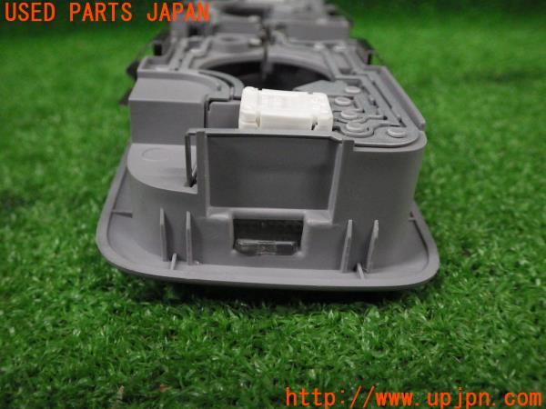 3UPJ=57760590]コルト ラリーアート Version R(Z27AG)中期 純正 ルームランプ 中古_m10