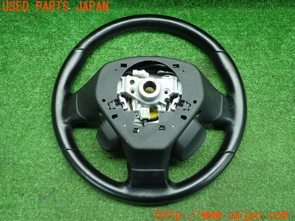 レガシィワゴン(BP5 BP系)後期 純正 momo ステアリングホイール レガシィワゴン(BP5 BP系)後期 純正 momo ステアリングホイール