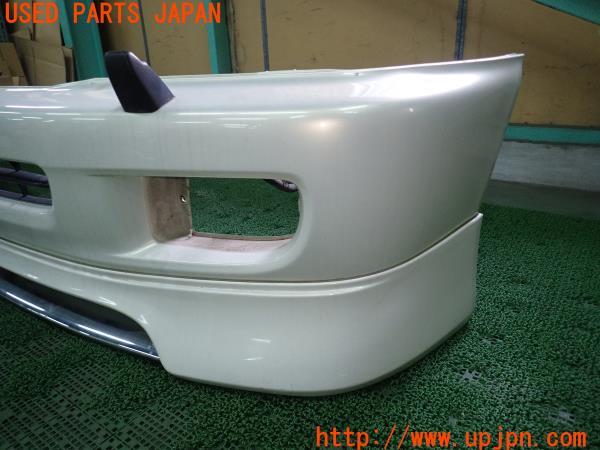 ランクル100系(UZJ100W)前期 純正 フロントバンパー 08154-60020 ランクル100系(UZJ100W)前期 純正 フロントバンパー 08154-60020