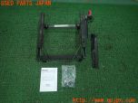 3UPJ=59980612]ランクル80系(FZJ80G)中期 RECARO レカロ 右席 シートレール 運転席 ベースフレーム 中古_s0