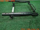 3UPJ=59980612]ランクル80系(FZJ80G)中期 RECARO レカロ 右席 シートレール 運転席 ベースフレーム 中古_s6