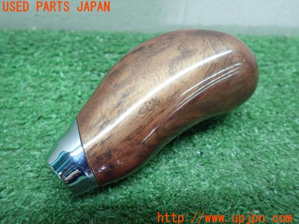 3UPJ=66210614]ランクル60(HJ60V)後期 社外 シフトノブ 木目 ウッド WOOD MT マニュアル チェンジ 中古_m0