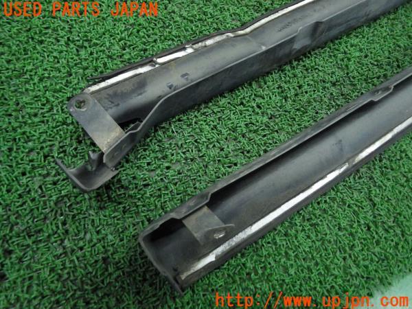 3UPJ=79660025]SUBARU BRZ S(ZC6 C型)前期 STI サイドアンダースポイラー エアロ サイドステップ アンダースポイラー 中古_m4
